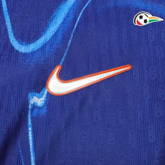 Equipacione Chelsea Replicas Primeiro Kit 2024/25 Versão Jogador Equipacione Chelsea Replicas Primeiro Kit 2024/25 Versão Jogador