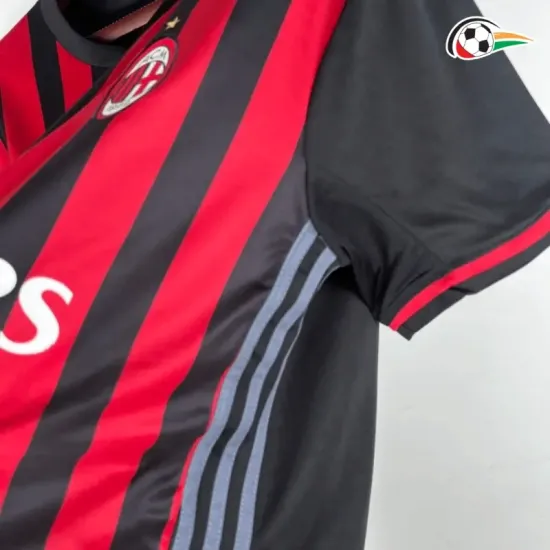 AC Milan Camiseta Futebol Local 2016/17 Vintage AC Milan Camiseta Futebol Local 2016/17 Vintage