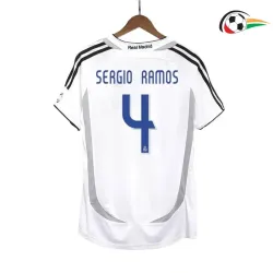 Camiseta SERGIO RAMOS 4 Real Madrid Futebol Home Primeiro Kit 2006/07 Vintage Branco