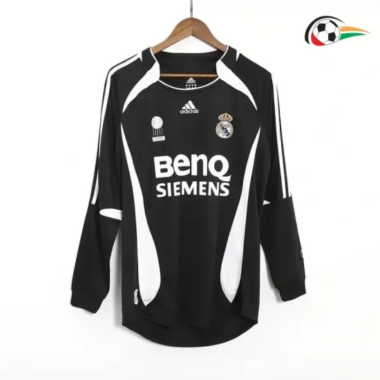 Camisola SERGIO RAMOS 4 Real Madrid Qualidade AAA Segundo Kit 2006/07 Retro Classicas ML Preto Camisola SERGIO RAMOS 4 Real Madrid Qualidade AAA Segundo Kit 2006/07 Retro Classicas ML Preto