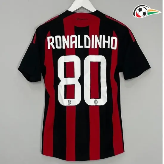 Equipacione RONALDINHO 80 AC Milan Qualidade AAA Local 2008/09 Retro Classicas Vermelho/Preto Equipacione RONALDINHO 80 AC Milan Qualidade AAA Local 2008/09 Retro Classicas Vermelho/Preto