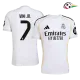 Camisa VINI JR. 7 Real Madrid Futebol Primeiro Kit 2025/26 Branco Camisa VINI JR. 7 Real Madrid Futebol Primeiro Kit 2025/26 Branco