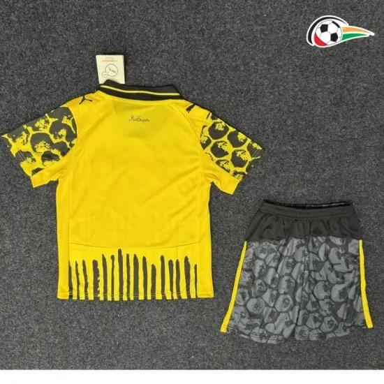 Borussia Dortmund Camisola Replicas KidSuper 2025/26 (Camisola + Calções) Amarelo Borussia Dortmund Camisola Replicas KidSuper 2025/26 (Camisola + Calções) Amarelo