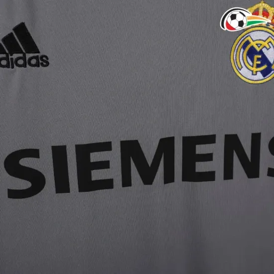 Real Madrid Camisa Qualidade AAA Thrid 2005/06 Retro Cinza