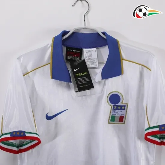 Camisola Italia Qualidade TAILANDESA Visitante Segundo Kit 1995 Retro Classicas Branco