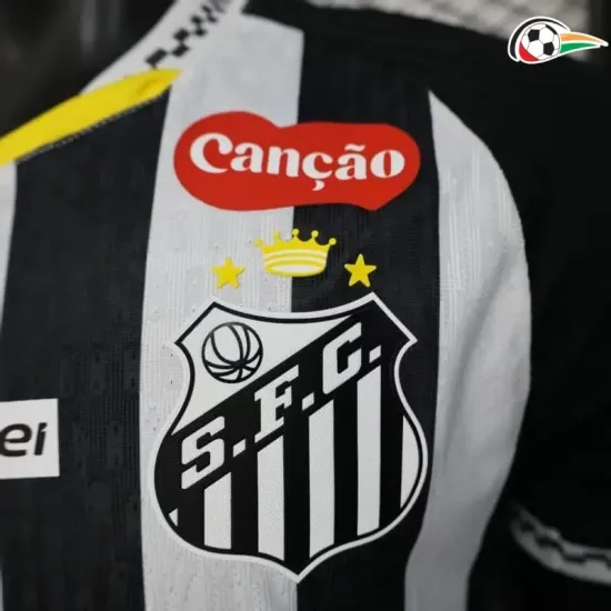 Camisa Santos FC Baratas Away Segundo Kit 2025/26 com Publicidade Versão Jogador Preto/Branco Camisa Santos FC Baratas Away Segundo Kit 2025/26 com Publicidade Versão Jogador Preto/Branco