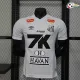 Camisola Santos FC Replicas Local 2025/26 com Publicidade Jogador Branco Camisola Santos FC Replicas Local 2025/26 com Publicidade Jogador Branco