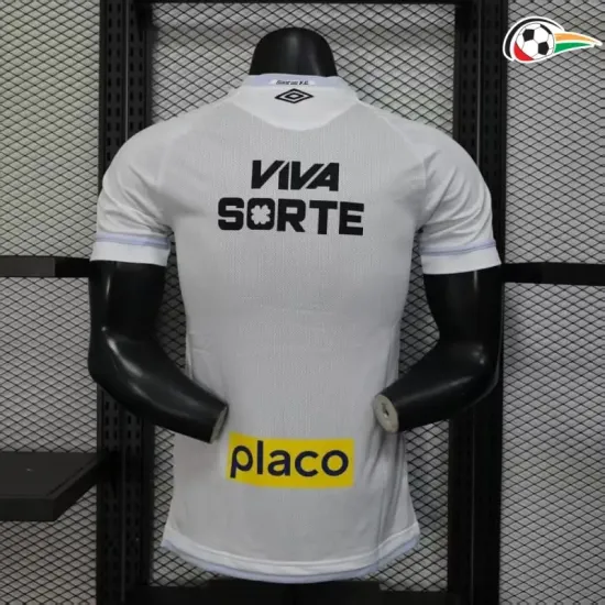 Camisola Santos FC Replicas Local 2025/26 com Publicidade Jogador Branco Camisola Santos FC Replicas Local 2025/26 com Publicidade Jogador Branco