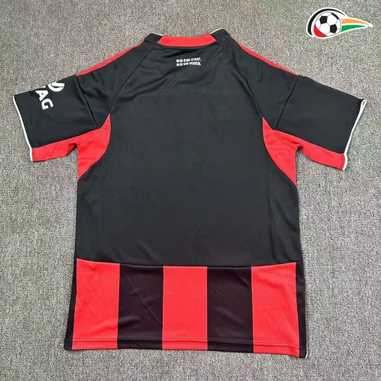 Eintracht Fráncfort Camisola Qualidade TAILANDESA Local Primeiro Kit 2025/26 Vermelho/Preto Eintracht Fráncfort Camisola Qualidade TAILANDESA Local Primeiro Kit 2025/26 Vermelho/Preto