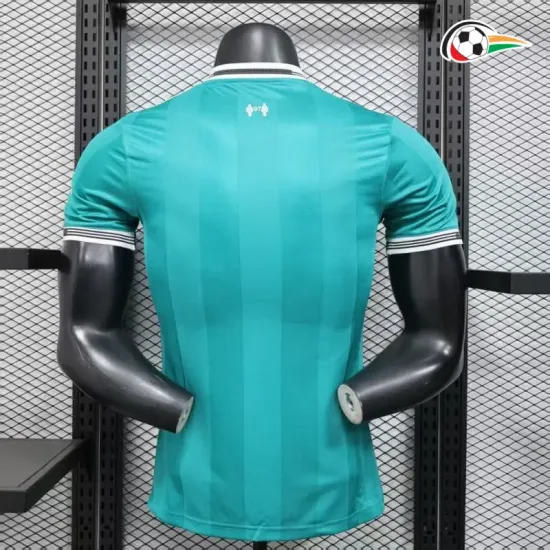 Liverpool Camisola Qualidade Premium Alternativa 2025/26 Versão Jogador Verde Liverpool Camisola Qualidade Premium Alternativa 2025/26 Versão Jogador Verde