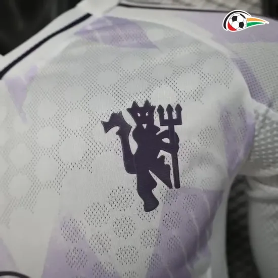 Manchester United Camisa Futebol Segundo Kit 2025/26 Jogador ML Branco Manchester United Camisa Futebol Segundo Kit 2025/26 Jogador ML Branco