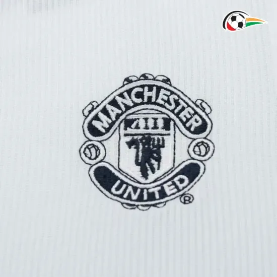 Camisa Manchester United Futebol Visitante 2000/01 Retro Infantil Branco Camisa Manchester United Futebol Visitante 2000/01 Retro Infantil Branco