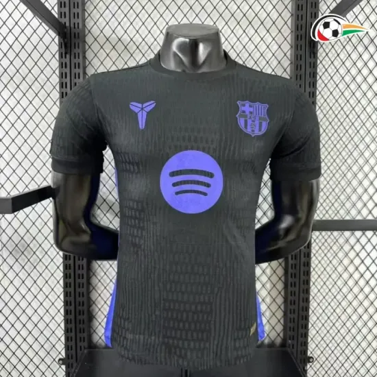 Camisola Barcelona x Kobe Bryant Qualidade TAILANDESA Pré-Corrida 2025/26 Jogador Preto/Roxo Camisola Barcelona x Kobe Bryant Qualidade TAILANDESA Pré-Corrida 2025/26 Jogador Preto/Roxo