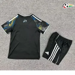 Camisa Leeds United Baratas Thrid 2025/26 (Camisola + Calções) Preto/Azul