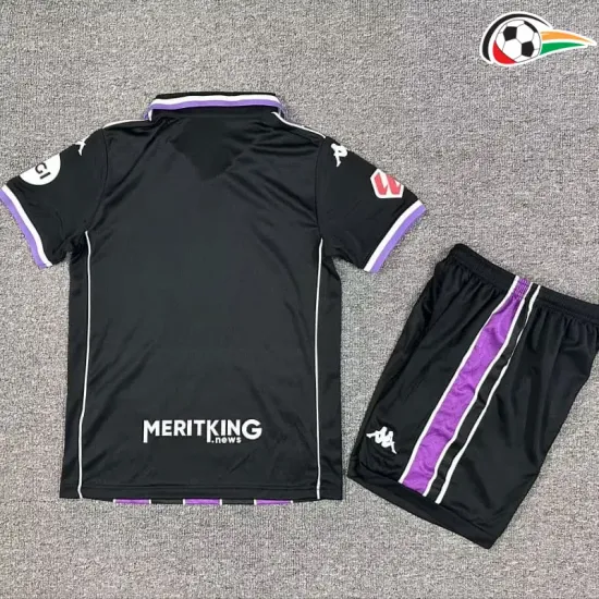 Camisola Real Valladolid Qualidade TAILANDESA Visitante 2025/26 Niños com Patch da La Liga Roxo/Preto