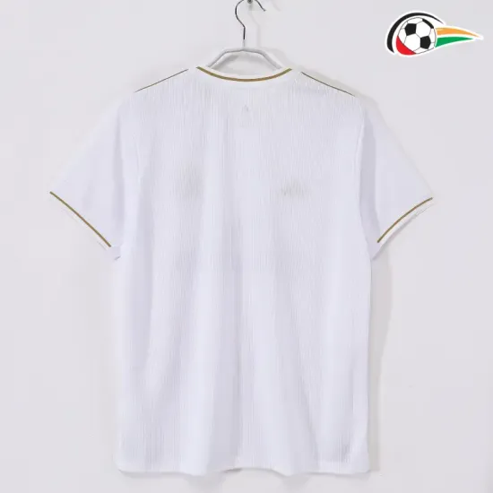 Camiseta Real Madrid Replicas Home 2019/20 Classicas Branco Camiseta Real Madrid Replicas Home 2019/20 Classicas Branco