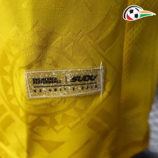 Camisa Wolverhampton Wanderers Titular 2025/2026 Versão Jogador Amarelo