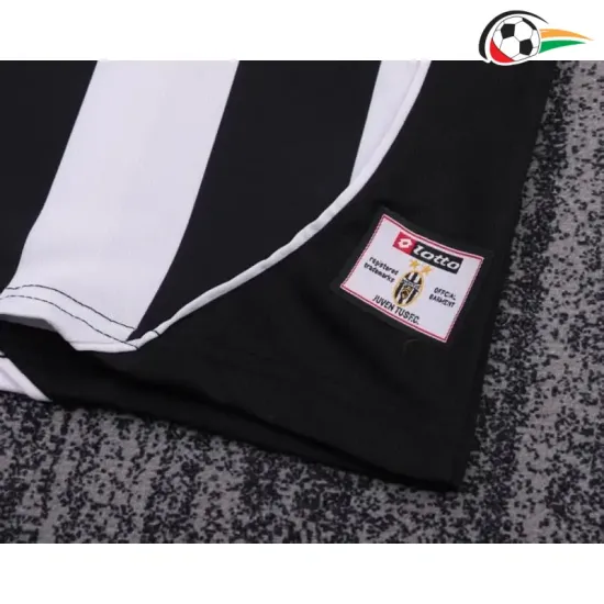 Camisa Juventus Home 2002/03 Retrô Infantil Preto/Branco