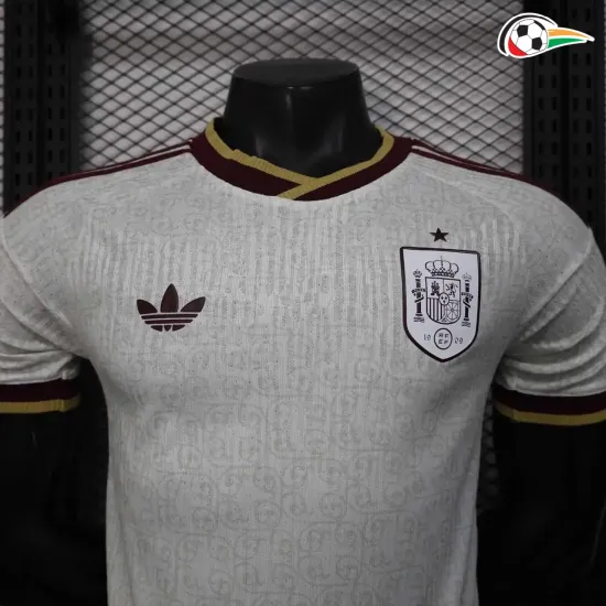 Camisa Reserva Versão Jogador España Copa do Mundo 2026 Branco/Vermelho