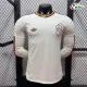 Camisa Reserva Versão Jogador España Copa do Mundo 2026 Branco/Vermelho Manga Longa