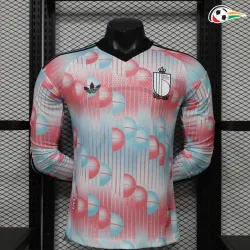 Camisa Reserva Versão Jogador Bélgica Copa do Mundo 2026 Rosa/Azul Claro Manga Longa