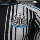 Camisa Titular Versão Jogador Newcastle United 2026/2027 Preto/Branco Manga Longa
