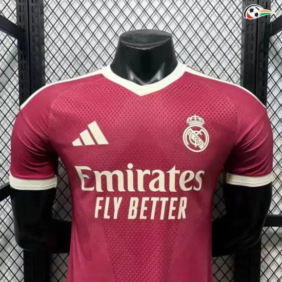 Camisa Versão Jogador Real Madrid 2026/2027 Vermelho com Patch HP