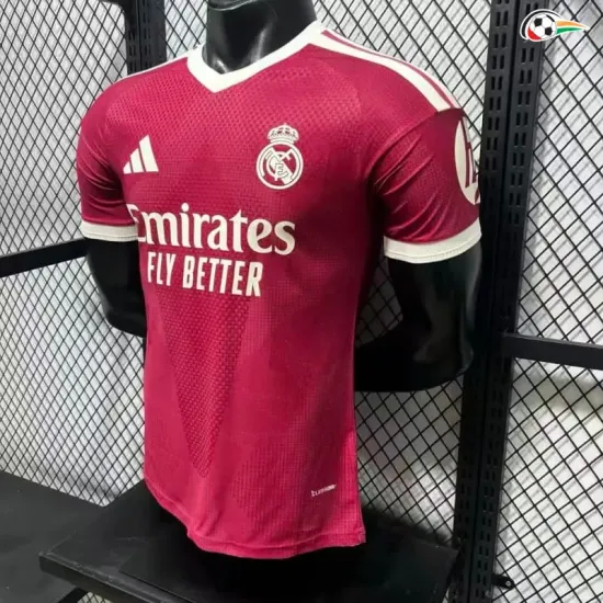 Camisa Versão Jogador Real Madrid 2026/2027 Vermelho com Patch HP