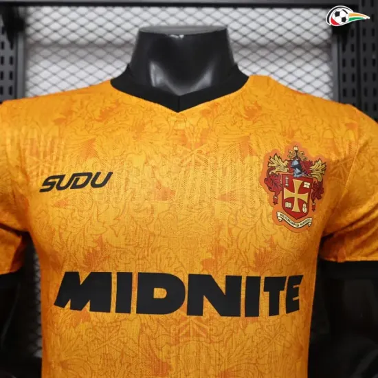 Camisa Titular Versão Jogador Wolverhampton Wanderers 2026/2027 Amarelo