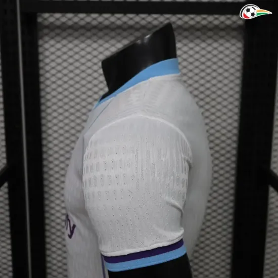 Camisa Versão Jogador Barcelona 2026/2027 Edição Especial Branco