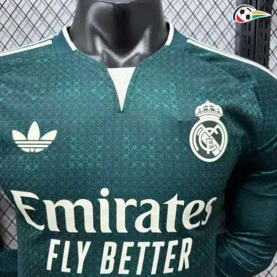 Camisa Reserva Versão Jogador Real Madrid 2026/2027 Verde Escuro Manga Longa