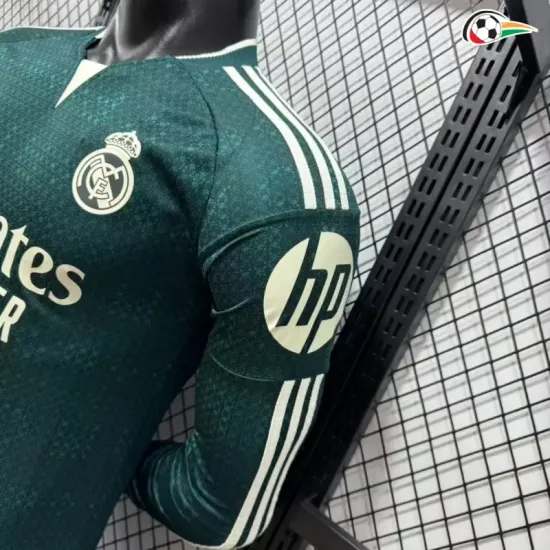 Camisa Reserva Versão Jogador Real Madrid 2026/2027 Verde Escuro Manga Longa