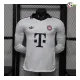 Camisa Reserva Versão Jogador Bayern Múnich 2026/2027 Branco Manga Longa