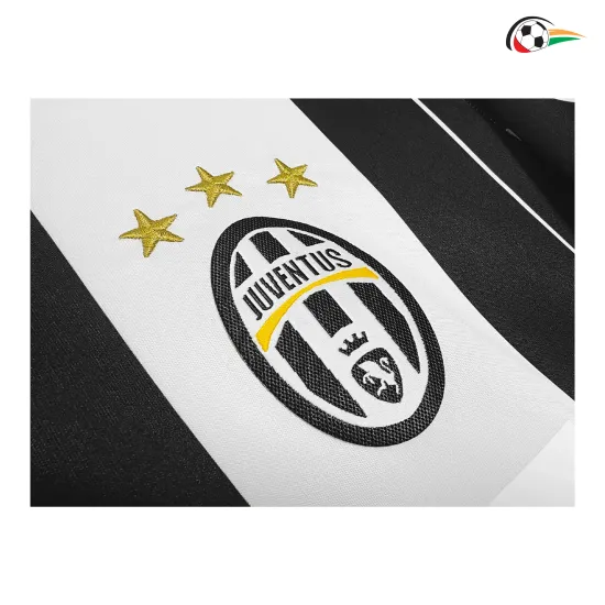 Camisa Retrô Titular Juventus 2016/2017 Preto/Branco