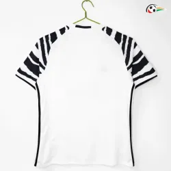 Camisa Retrô Alternativa Juventus 2016/17 Branco