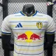 Camisa Titular Versão Jogador Leeds United 2026/2027 Branco/Amarelo/Azul