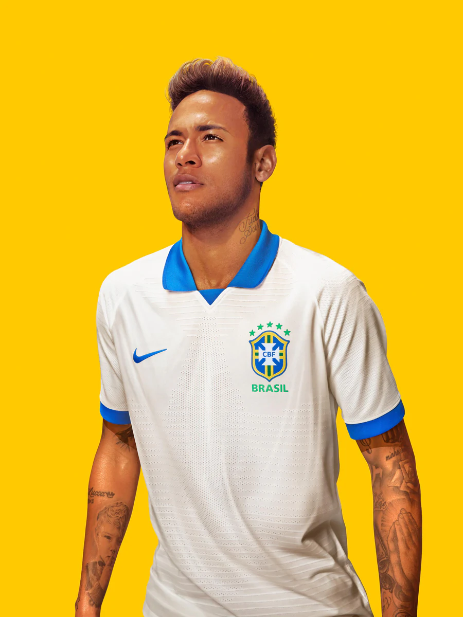 Brasil camisa branca 2019 com gola azul e escudo bordado